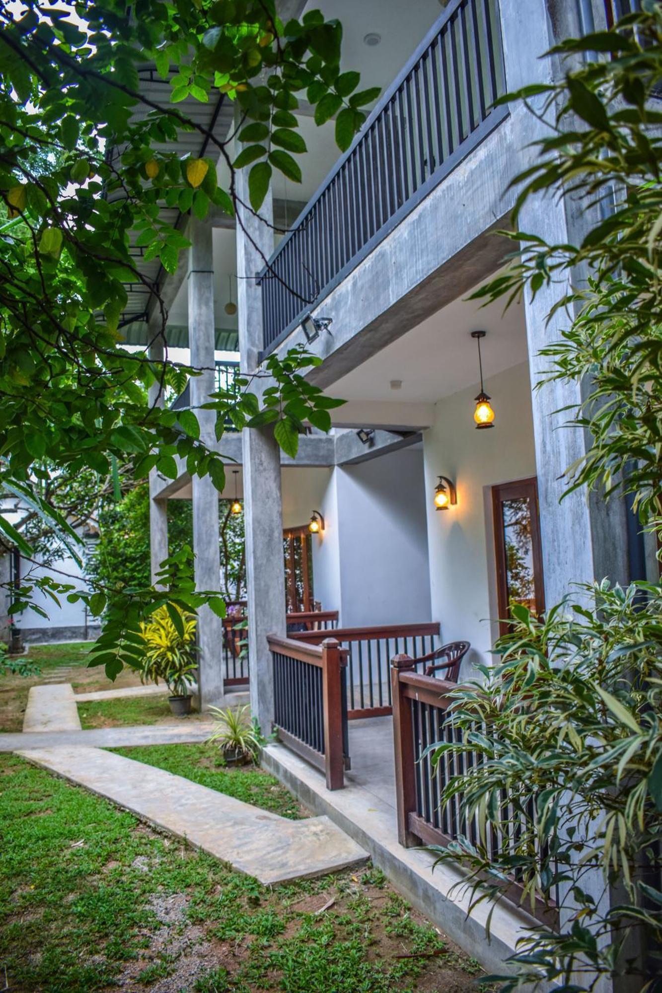 Lawrence Villa Weligama Esterno foto
