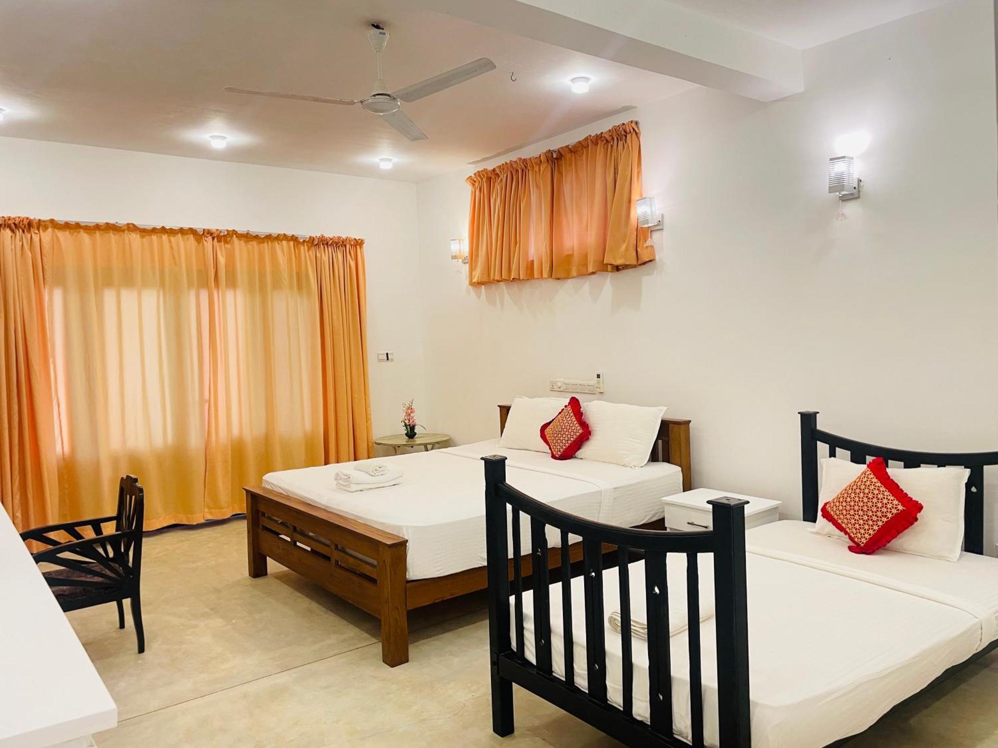 Lawrence Villa Weligama Esterno foto