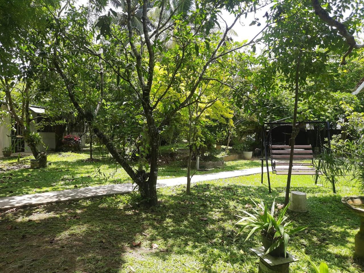 Lawrence Villa Weligama Esterno foto