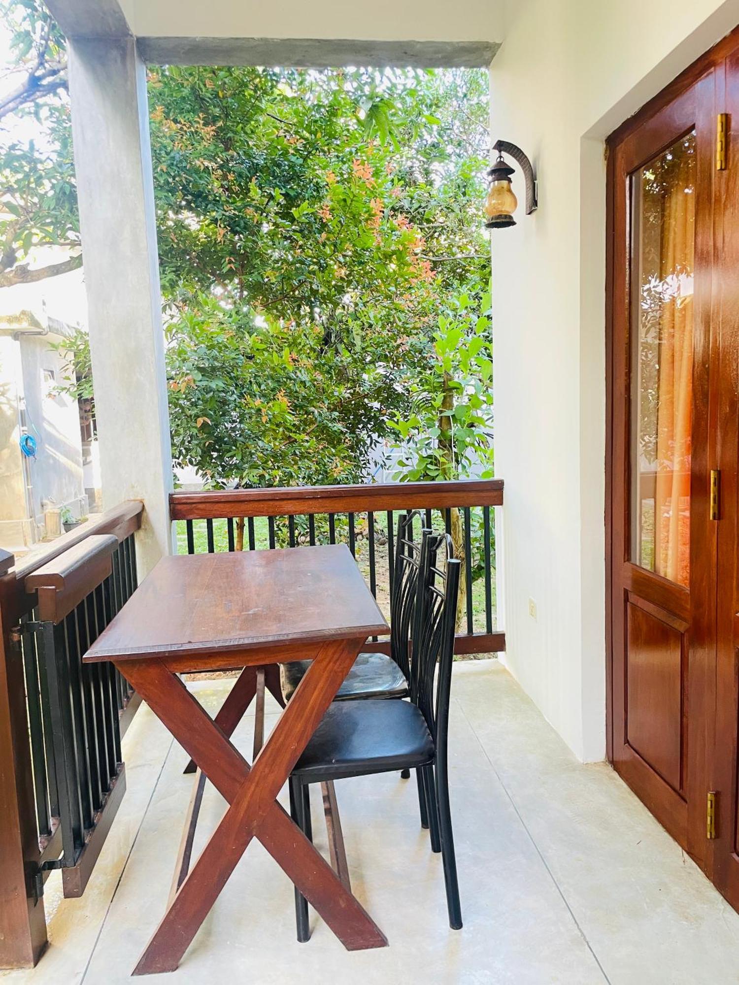 Lawrence Villa Weligama Esterno foto